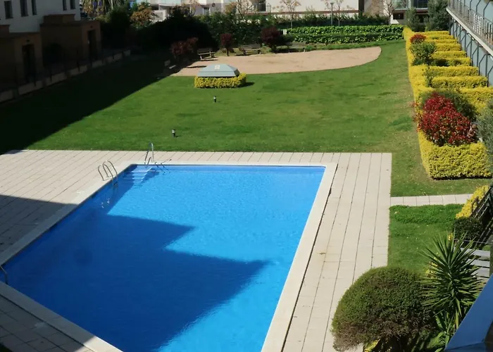 Mil.leni Iii 1 2 4 Apartament