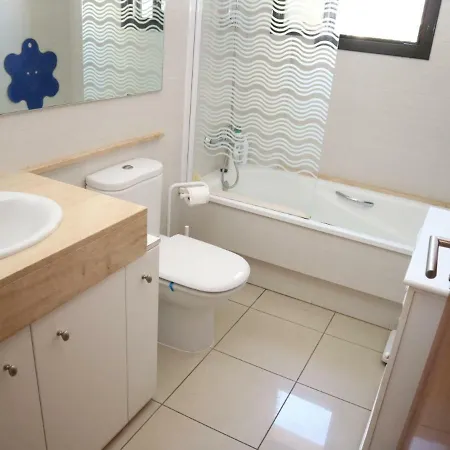 Mil.leni Iii 1 2 4 Roses