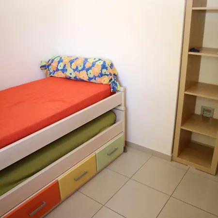 Appartamento Mil.leni Iii 1 2 4 Roses